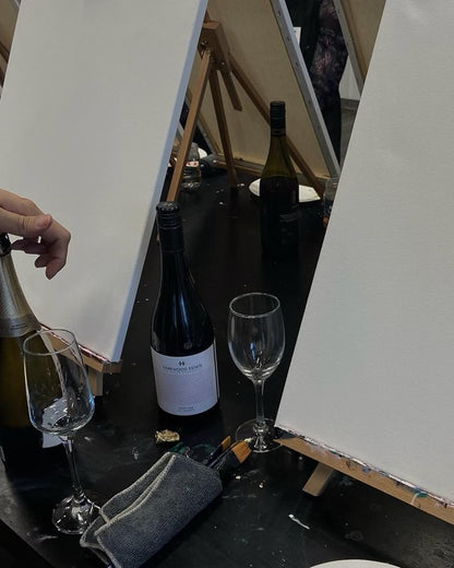 Calici & Tele - Pittura libera e degustazione in cantina